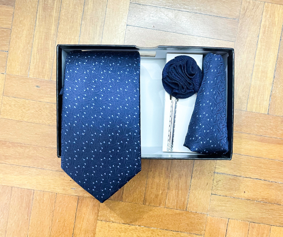 Set de Corbata Azul con Diseño Celeste